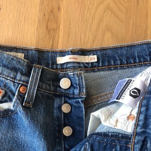 Levi’s wedgie jeans